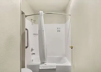 Comfort Inn Tucson Central hotel thumbnail 5