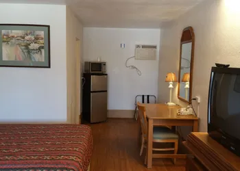 Tri-State Inn hotel thumbnail 8