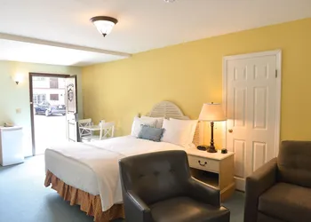 Crown City Inn hotel thumbnail 7