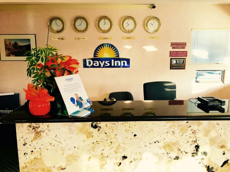 Days Inn by Wyndham Anaheim Near the Park hotel detail image 2