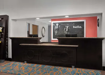 Hampton Inn Russellville hotel thumbnail 4