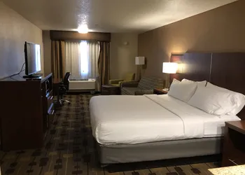 Holiday Inn Express Hotel & Suites Corning by IHG hotel thumbnail 5