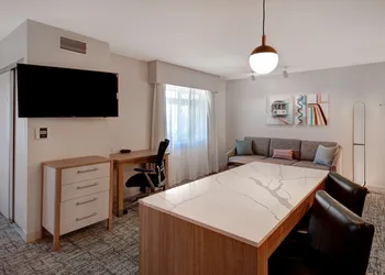 Homewood Suites by Hilton San Francisco Airport North hotel thumbnail 5