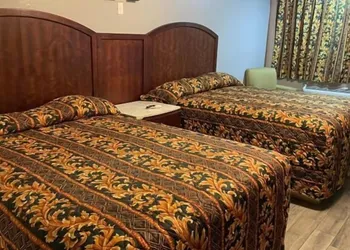Regency Inn Norco hotel thumbnail 6