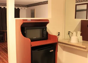 Menifee Inn hotel thumbnail 6