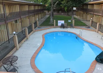 Menifee Inn hotel thumbnail 8