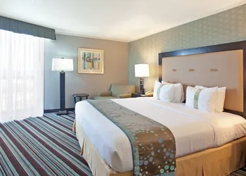 Holiday Inn Long Beach Airport Hotel and Conference Center by IHG hotel thumbnail 3