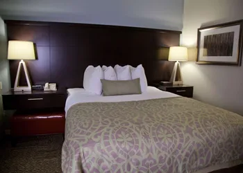 Sonesta ES Suites San Francisco Airport San Bruno hotel thumbnail 7