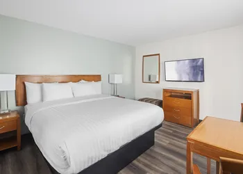 Vagabond Inn Glendale hotel thumbnail 5