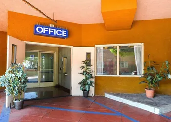 H3 Inn & Suites - LAX Airport - Los Angeles hotel thumbnail 8