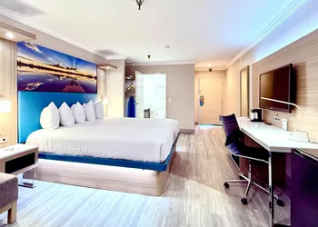 Days Inn by Wyndham Los Angeles LAX/South Bay/Beach City LA hotel thumbnail 7