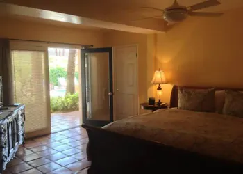 LaMaison Palm Springs hotel thumbnail 8