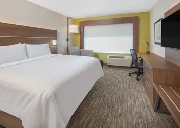 Holiday Inn Express Madera - Yosemite Park Area by IHG hotel thumbnail 5