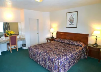 Budget inn hotel thumbnail 3
