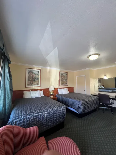 Budget inn hotel detail image 6