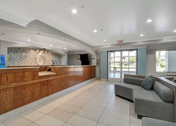 Motel 6 Ontario, CA - Convention Center - Airport hotel thumbnail 2