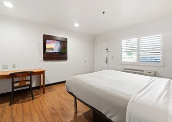 Motel 6 Ontario, CA - Convention Center - Airport hotel thumbnail 3
