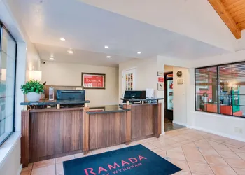 Ramada by Wyndham Mountain View hotel thumbnail 3