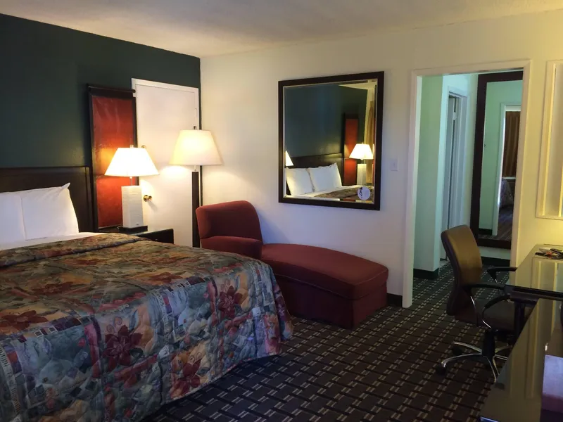 The River Inn and Suites hotel detail image 2