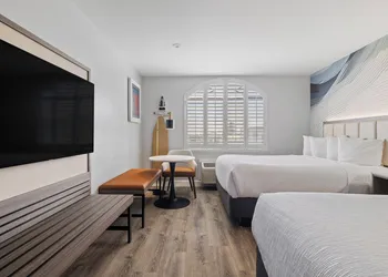 Hotel Skye SFO hotel thumbnail 6