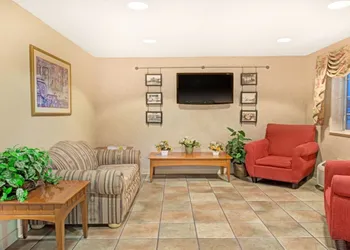 SureStay by Best Western Sacramento South Natomas hotel thumbnail 2