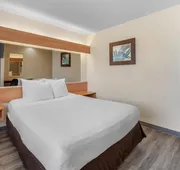 SureStay by Best Western Sacramento South Natomas hotel detail image 7