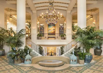 Casa Del Mar hotel thumbnail 2