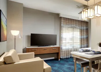 Homewood Suites by Hilton San Diego Hotel Circle/SeaWorld Area hotel thumbnail 6