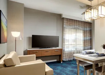 Homewood Suites by Hilton San Diego Hotel Circle/SeaWorld Area hotel thumbnail 6