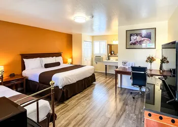 The Old West Inn hotel thumbnail 6