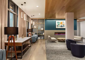 Hampton Inn & Suites San Mateo-San Francisco Airport hotel thumbnail 3