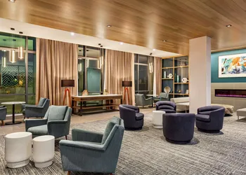Hampton Inn & Suites San Mateo-San Francisco Airport hotel thumbnail 4