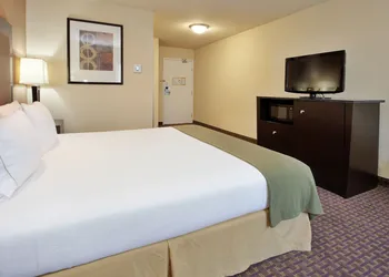 Holiday Inn Express Union City (San Jose) by IHG hotel thumbnail 4