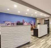 La Quinta Inn & Suites by Wyndham Denver Airport DIA hotel detail image 3