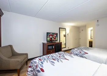 Red Roof Inn Meriden hotel thumbnail 4