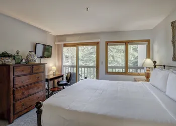 Townsend Place, A Vail Resorts Property hotel thumbnail 8