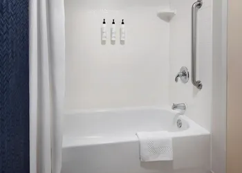Fairfield by Marriott Inn & Suites Wallingford New Haven hotel thumbnail 6