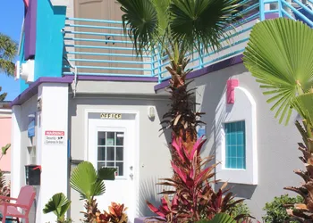 Royal North Beach All Suites hotel thumbnail 2