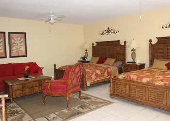 Royal North Beach All Suites hotel thumbnail 3