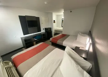 Motel 6 Windsor Locks, CT - Hartford hotel thumbnail 4
