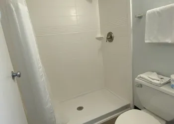 Motel 6 Windsor Locks, CT - Hartford hotel thumbnail 6