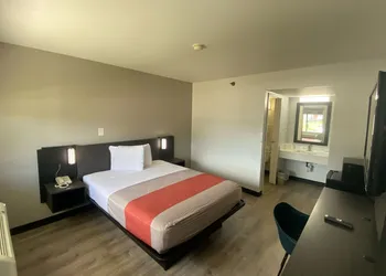 Motel 6 Windsor Locks, CT - Hartford hotel thumbnail 8