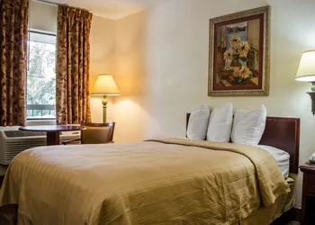 Quality Inn Crystal River hotel thumbnail 7