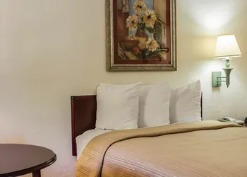 Quality Inn Crystal River hotel thumbnail 8