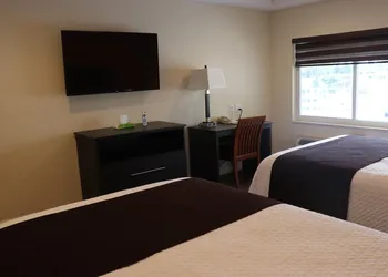 Curtis Inn & Suites hotel thumbnail 8