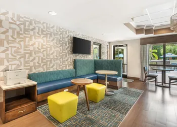 Hampton Inn Fort Myers-Airport & I-75 hotel thumbnail 2