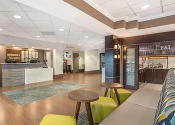 Hampton Inn Fort Myers-Airport & I-75 hotel thumbnail 4