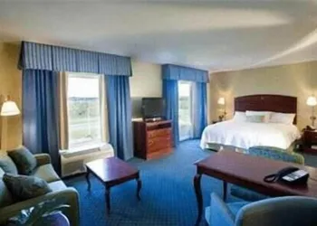 Hampton Inn & Suites Lake Wales hotel thumbnail 3