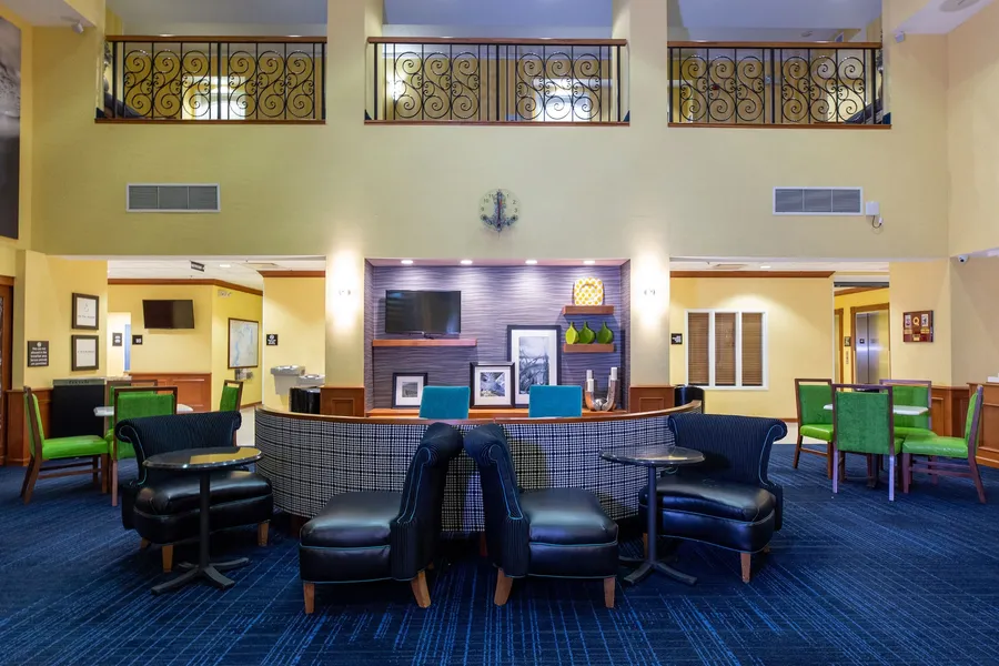 Hampton Inn & Suites Jacksonville Deerwood Park hotel detail image 6