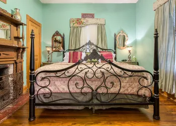 Sweetwater Branch Inn hotel thumbnail 2